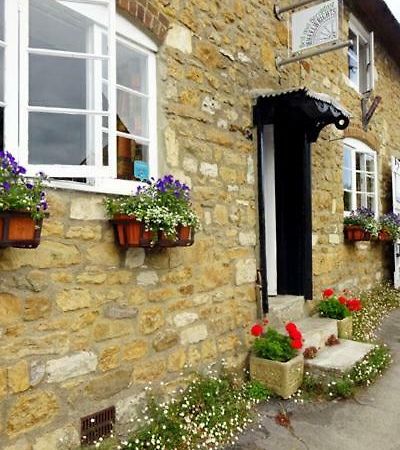 Wheelwrights Bed & Breakfast Абътсбъри Екстериор снимка